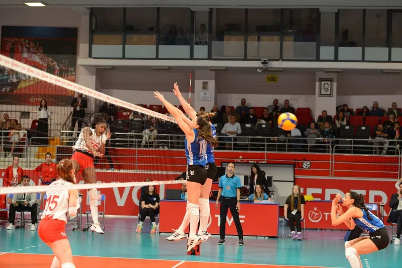 Voleybol: Vodafone Sultanlar Ligi