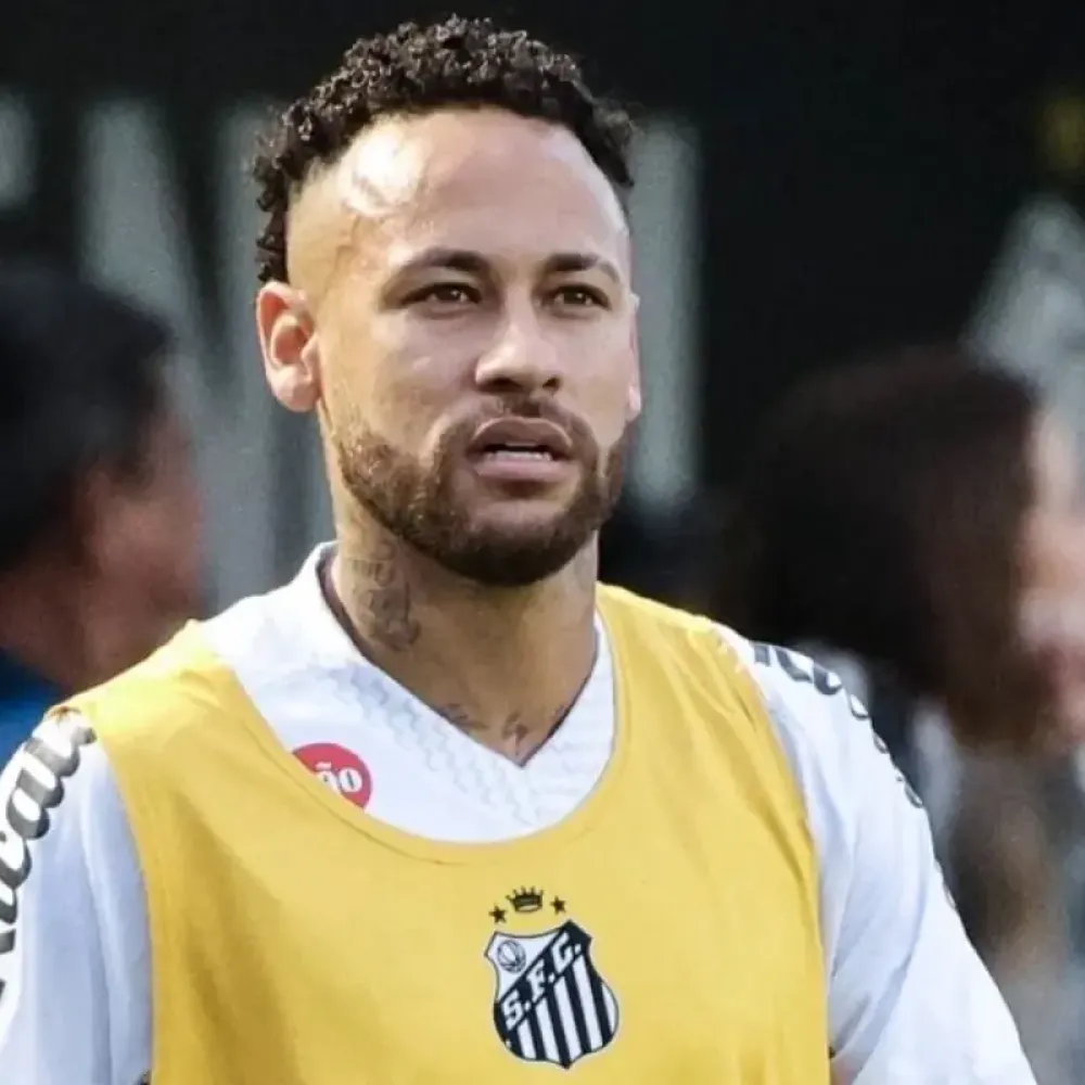 Neymar, hayranlarını yıkan haberi verdi