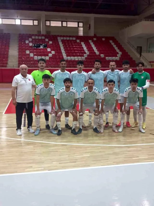 NÖHÜ futsal takımından Türkiye ikinciliği