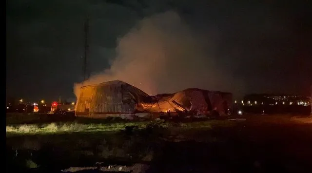 Osmaniye'de Büyük Yangın: Kağıt Fabrikası Alevlere Kuşandı