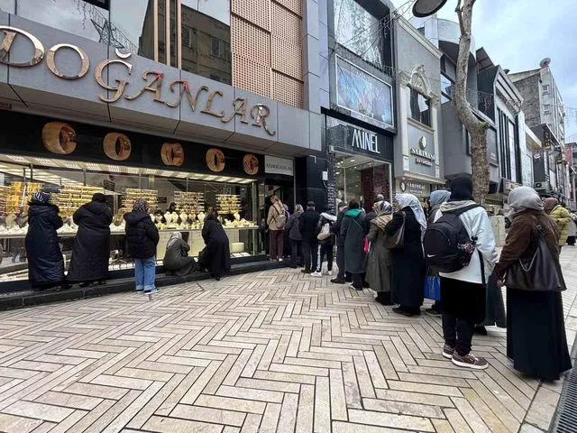 Pide değil, altın kuyruğu