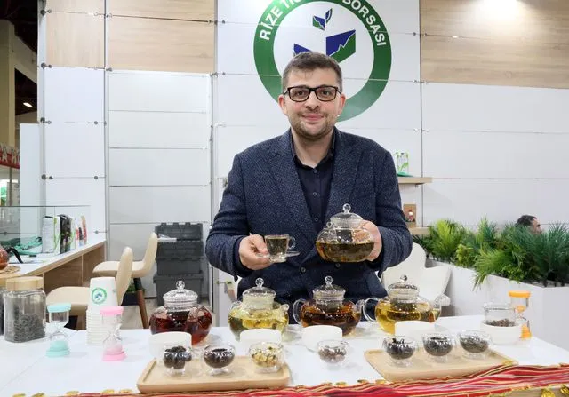 Rize’de üretilen beyaz çayın kilogramı 40 bin TL