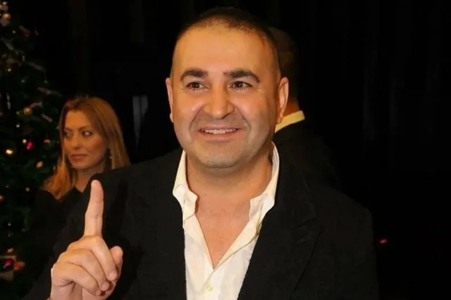 Şafak Sezer
