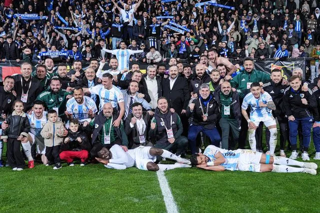 Sanki Barcelona! Adım adım değil koşarak Süper Lig