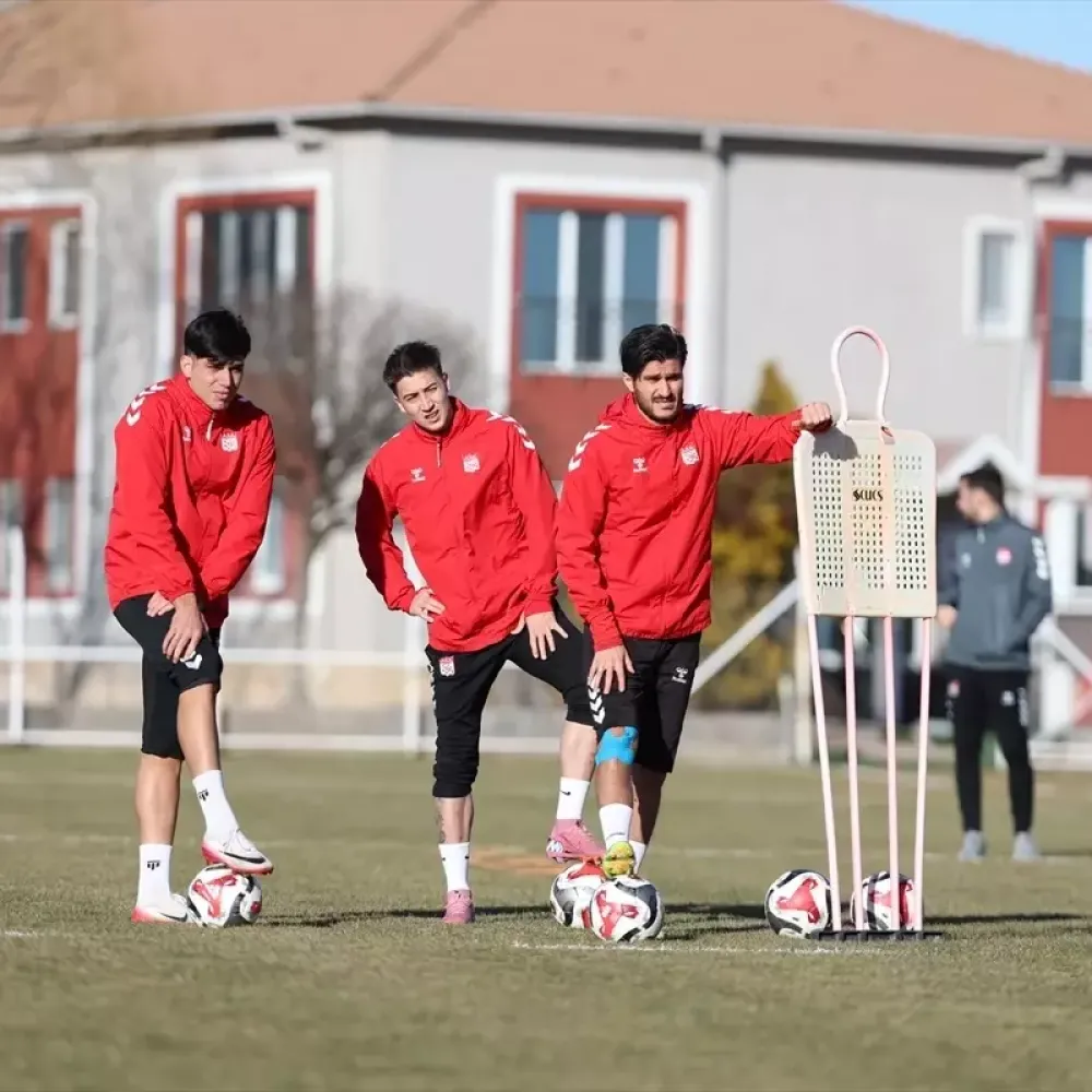 Sivasspor, Sakaryaspor Maçı İçin Hazırlıklarını Sürdürüyor
