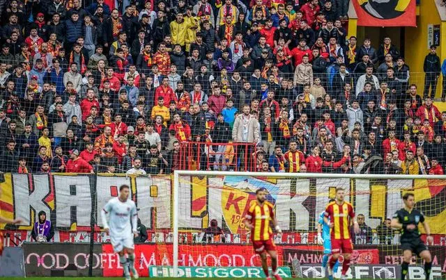 Süper Lig'de Kritik Viraj: Kayserispor Üç Puanı Hanesine Yazdırsa da Tehlike Bölgesinden Uzaklaşamadı