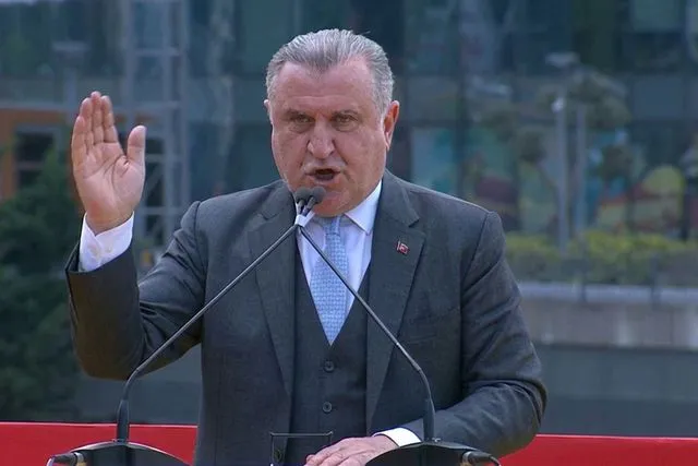 Temel atma töreninde Osman Aşkın Bak