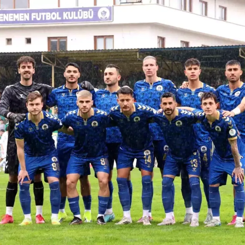 TFF 2. Lig: Menemen FK: 1 Bursaspor: 3