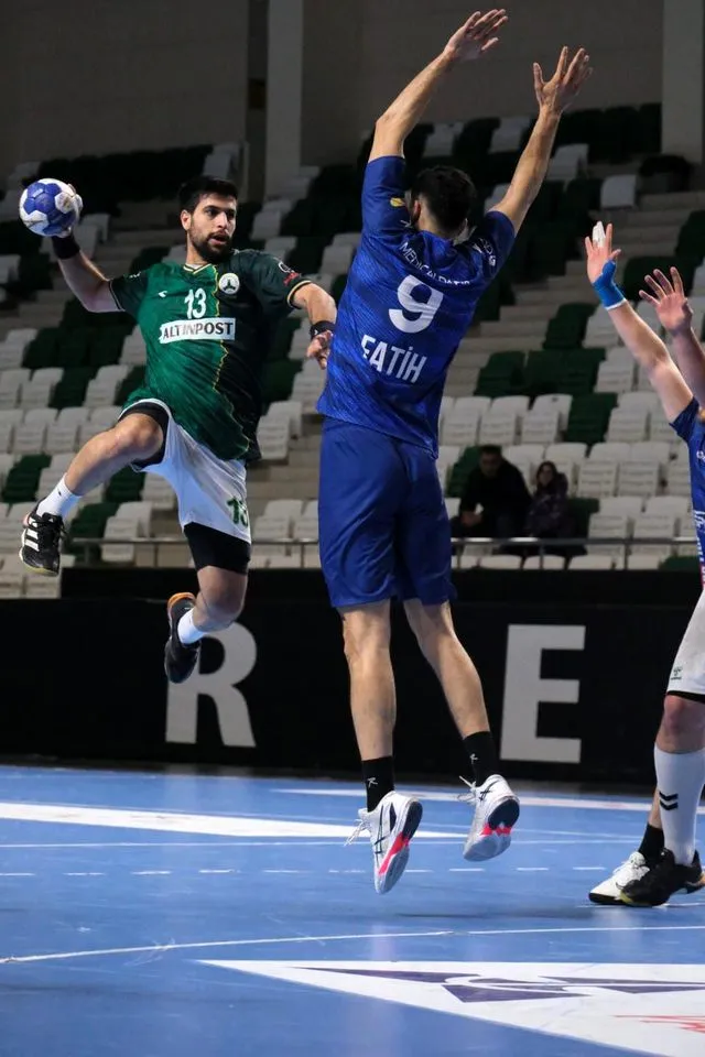 THF Erkekler Hentbol Süper Ligi: Giresunspor: 36 İstanbul Gençlikspor: 38