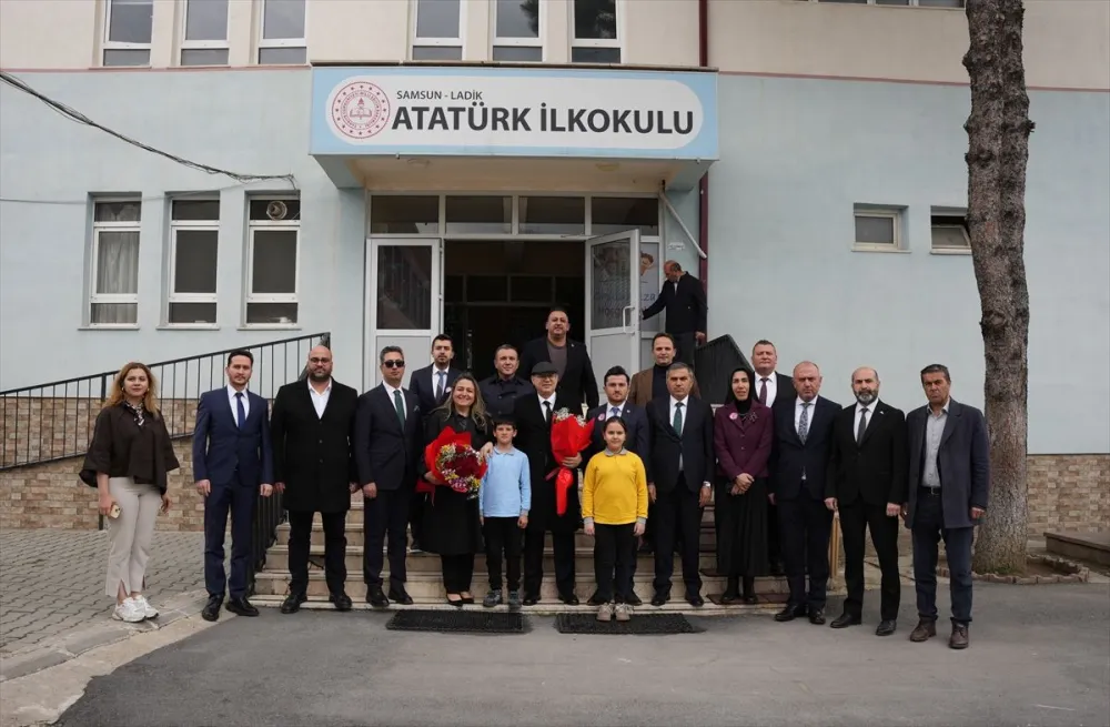 Topsakal'dan 23 Nisan Kutlaması - Son Dakika