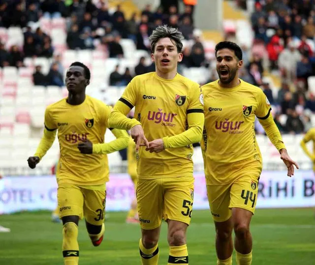 Trendyol 1. Lig: Özbelsan Sivasspor: 1 İstanbulspor: 3