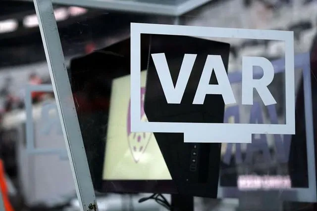 Tüm ülkeyi karıştıran olay! VAR odasına gizlice girip maçlara şaibe karıştırdı