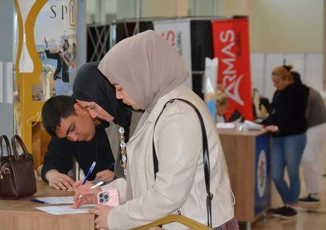 Turizm Sektöründe İstihdam Fırsatları Kepez'de Bir Araya Geldi