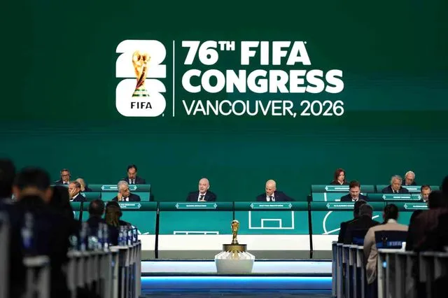 Türk Futbolu Dünya Sahnesinde: İbrahim Hacıosmanoğlu Vancouver'daki Dev Zirveye Katıldı