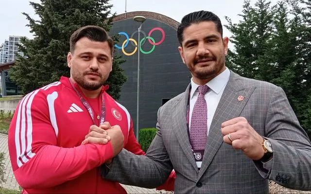 Türk Güreşinin Sembol İsmi Rıza Kayaalp Tarihi Rekorunu İlan Etti: 'Bayrağımız İçin Kazandım'