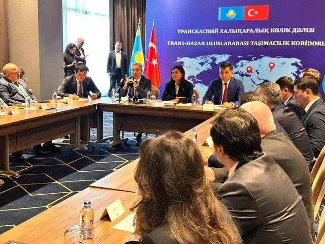 Türkiye Kazakistan ticari işbirliği Orta Koridor odağında ele alındı