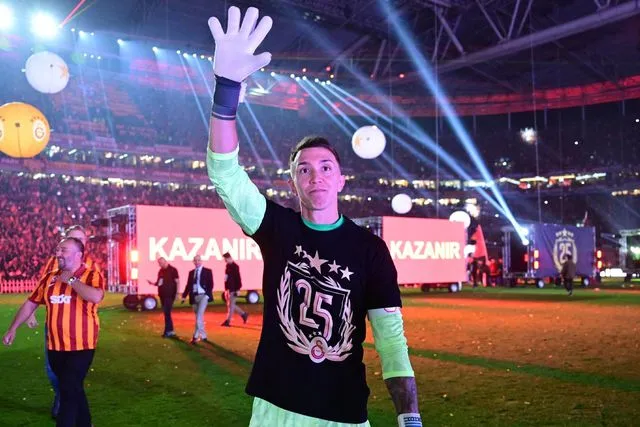 Uruguay Milli Takımı’na Geri Dönen Muslera’nın Fiziksel Değişimi Sosyal Medyayı Salladı