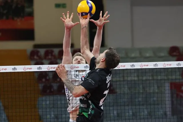 Voleybol: SMS Grup Efeler Ligi play-off 7-8 etabı