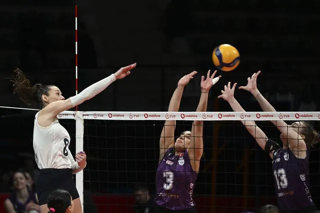 Voleybol: Sultanlar Ligi